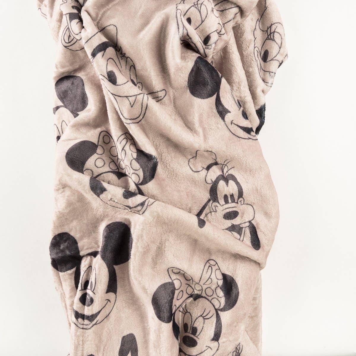 Sweet Ellie Sue - The Gang Throw Blanket