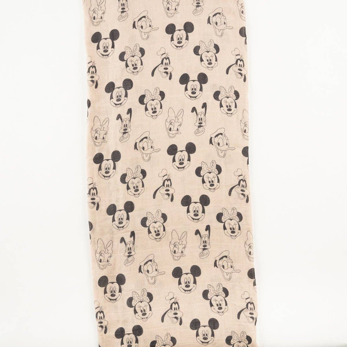 Sweet Ellie Sue - The Gang Muslin Blanket: Plus